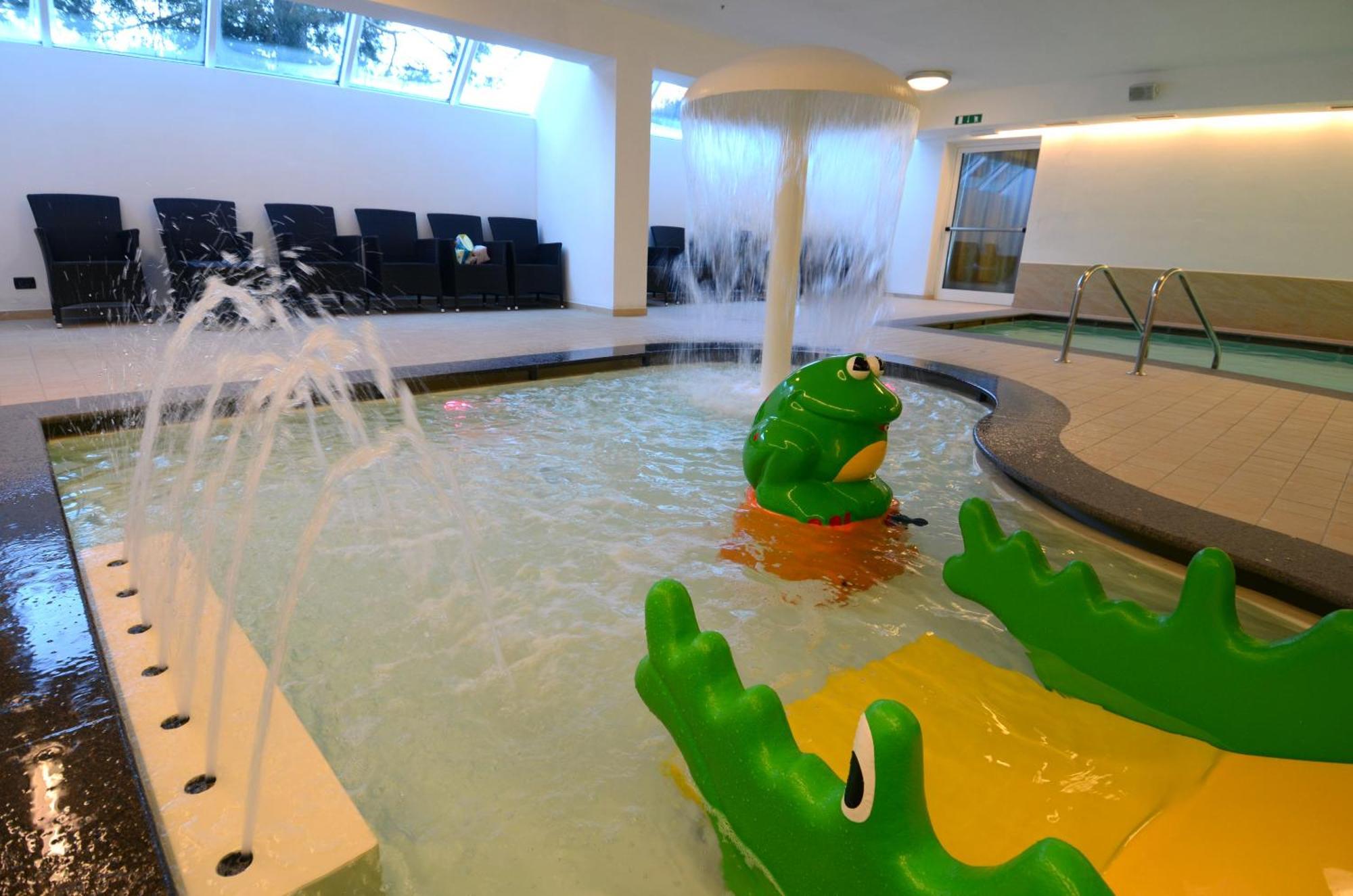 Resort Dolce Casa - Family&Spa Hotel Moena Luaran gambar